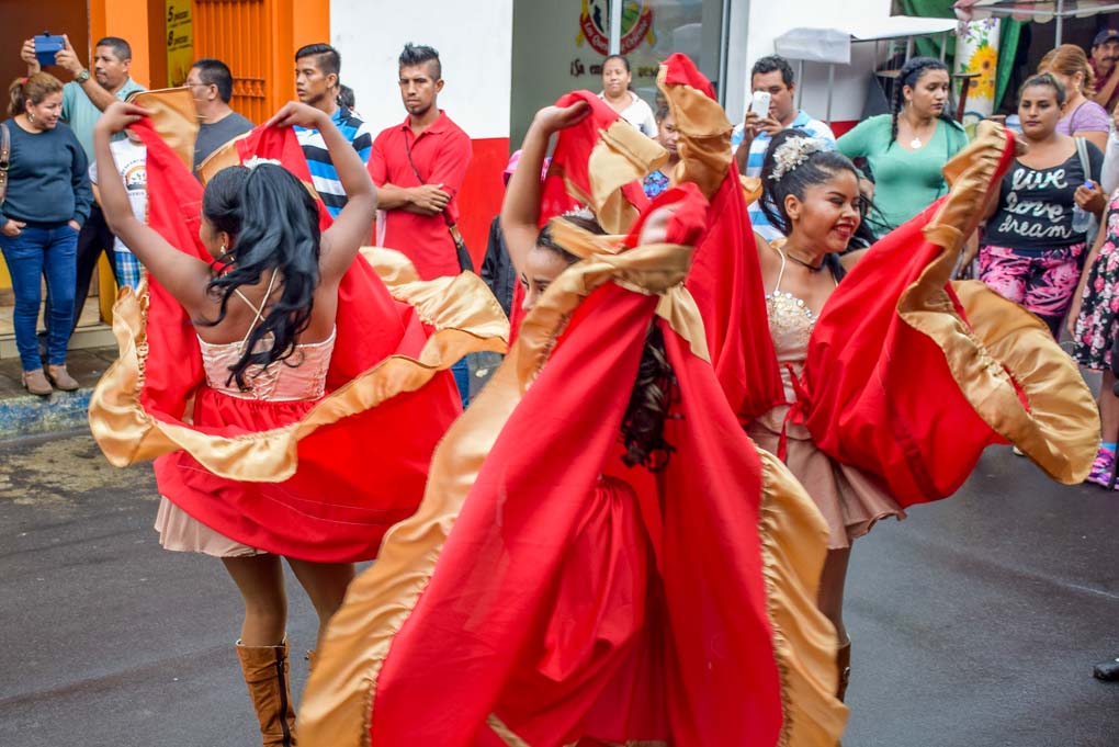 Dancers in the town of Juayua on the Ruta de las Flores