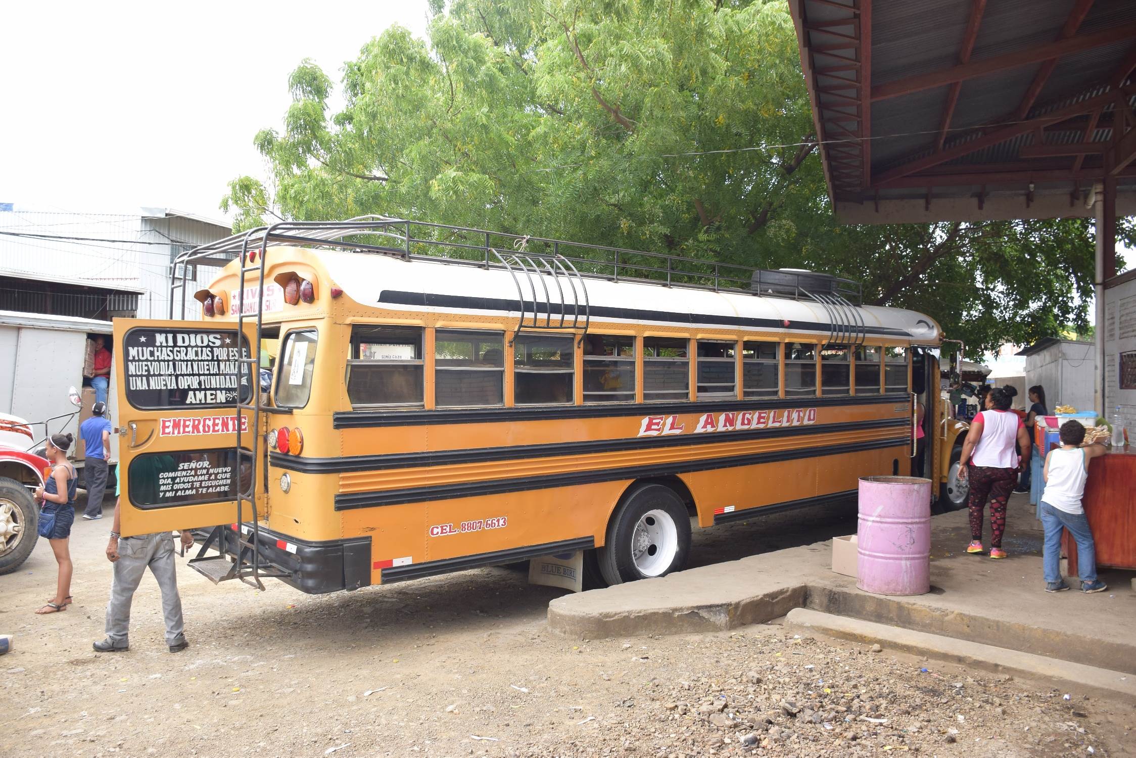 costa rica to Nicaragua by chicken bus at Rivas bus station