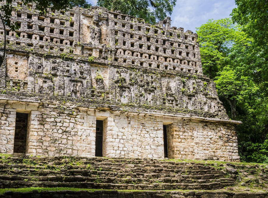 Yaxchilán is a great day trip from palenque