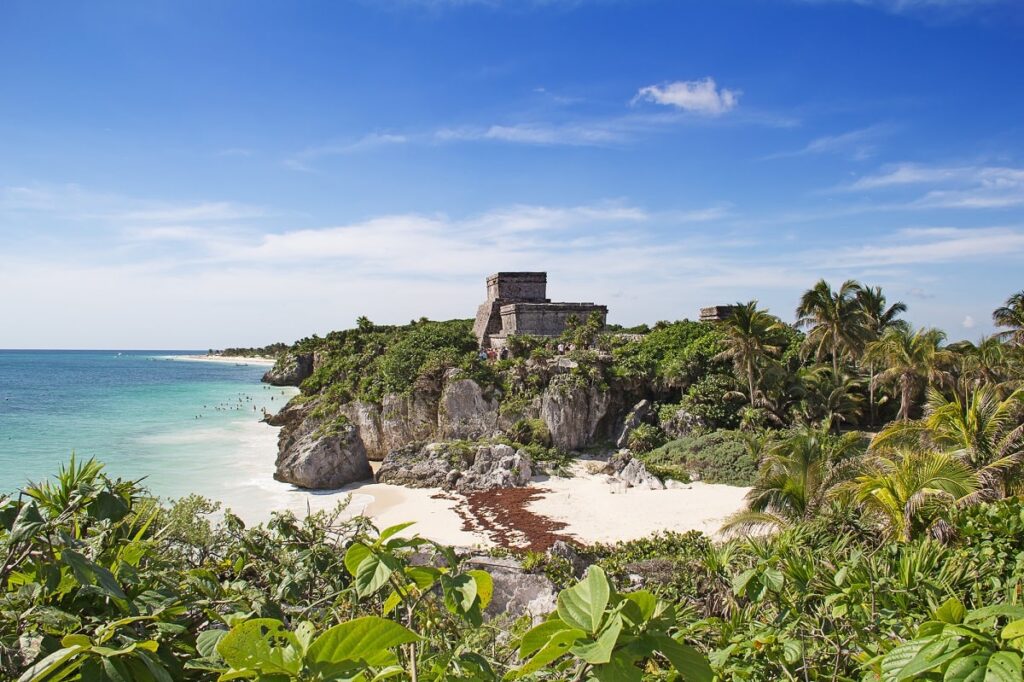 the ruins at Tulum, Mexico