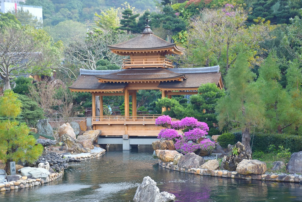 Visit the Nan Lian Gardens when Backpacking in Hong Kong