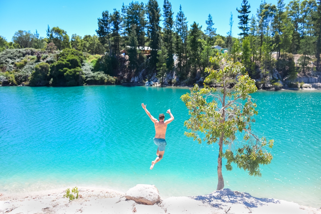Black diamond lake is the best day trips from Perth