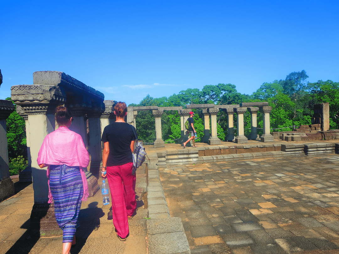 exploring angkor wat and nearby ruins
