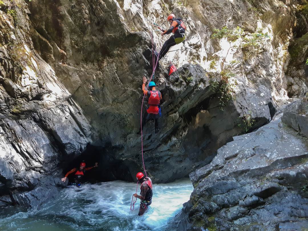 canyoning queenstown