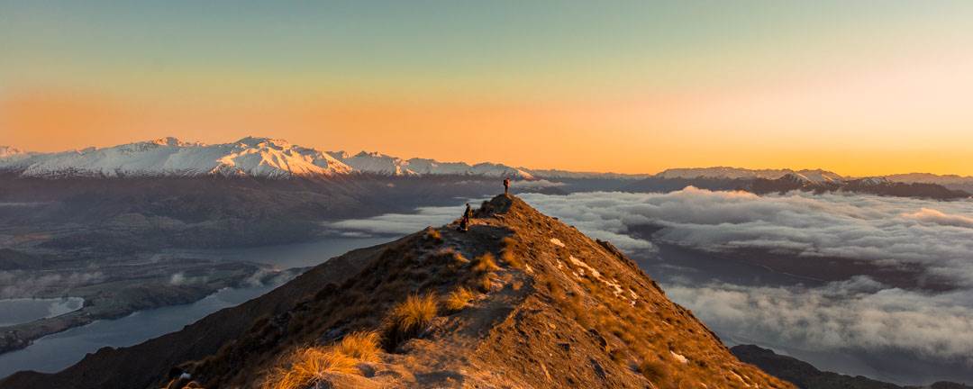 hiking roys peak is the best hike in New Zealand
