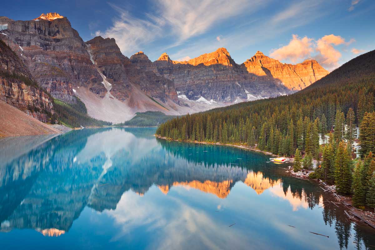 Sunrise reflections at Moraine Lake, Banff