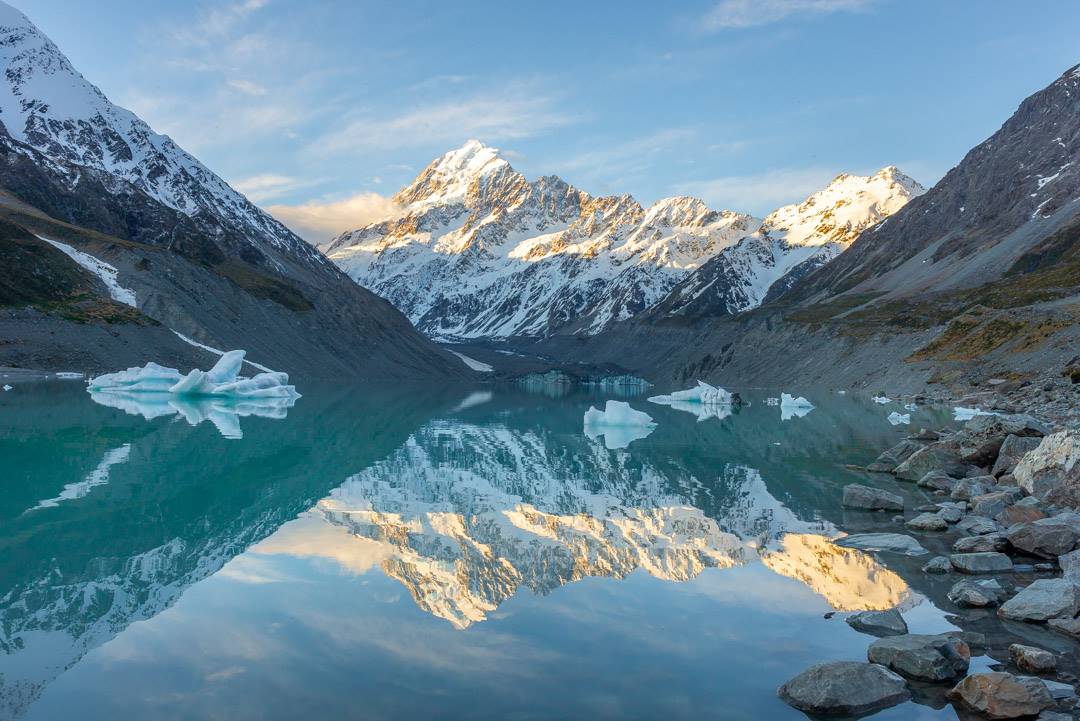The views at the end of the Hooker valley track of Mount Cook and the Hooker Lake