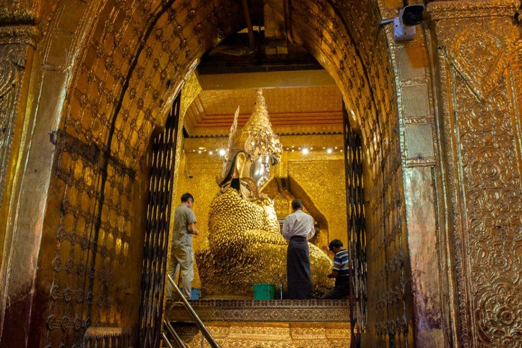 golden buddha temple mandalay