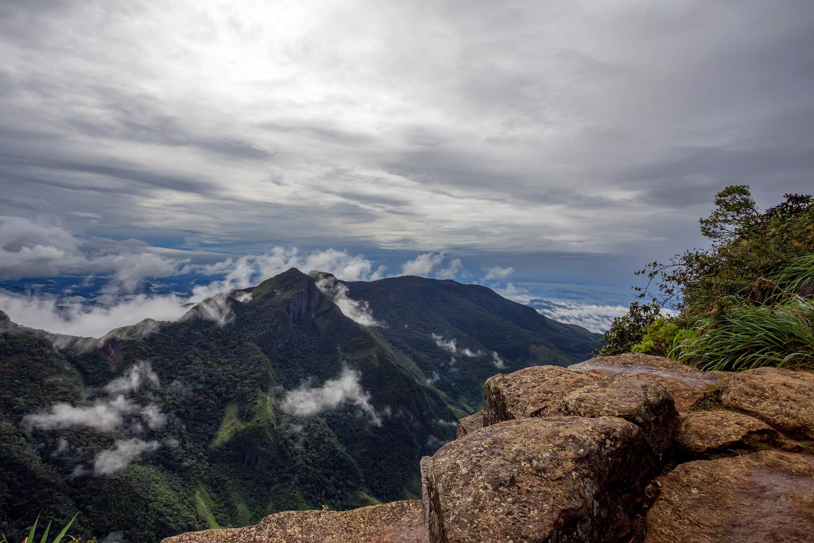 Showing the view from Worlds End viewpoint in Horton Plains National Park