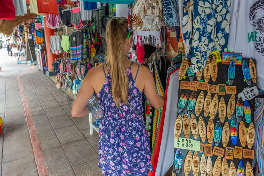 Shopping in Puerto Escondido