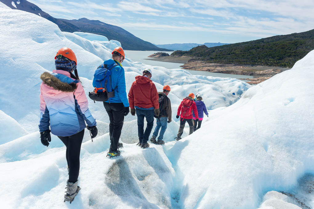 mini trekking on perito moreno group
