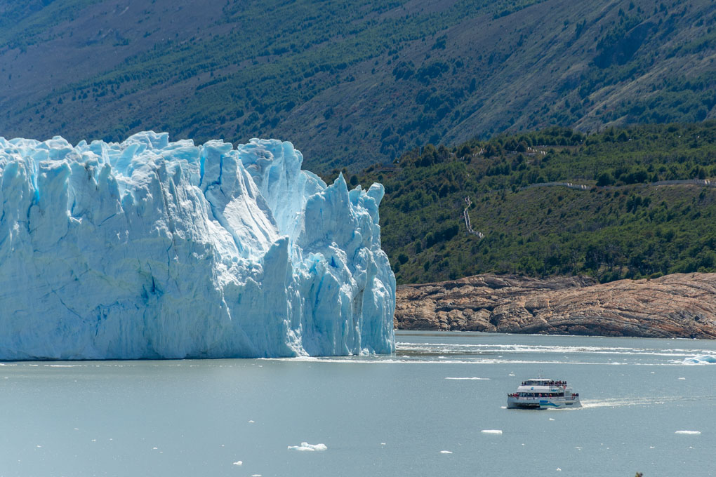 Glacier scenic cruise El Calafate