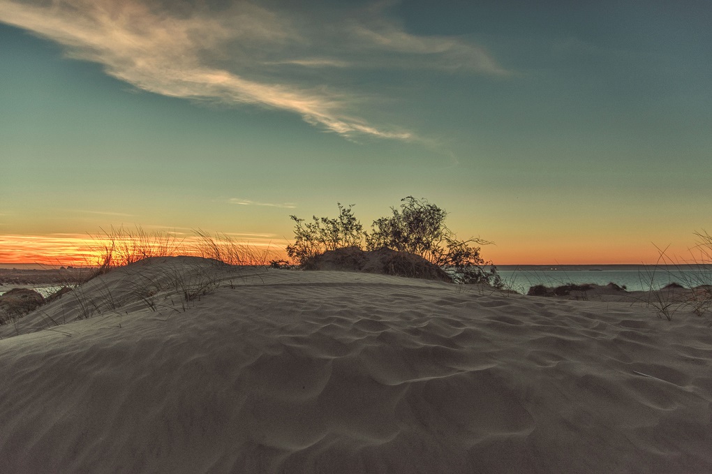 beach sunset in puerto madryn