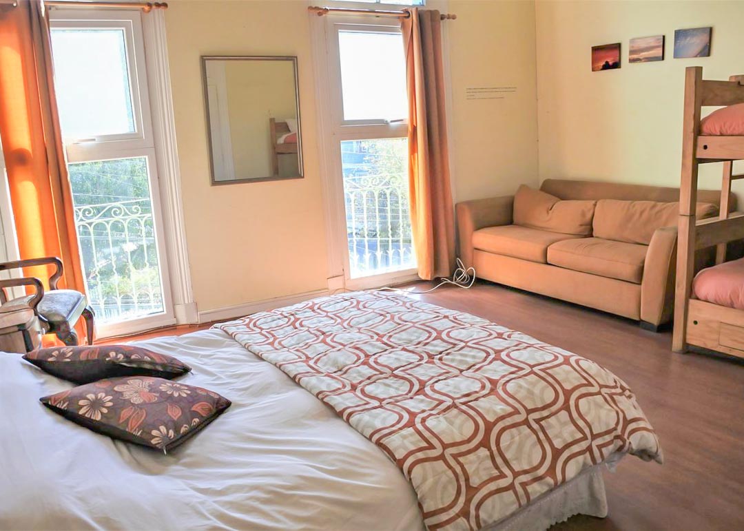 La Casa Piola, Valparaiso, Chile