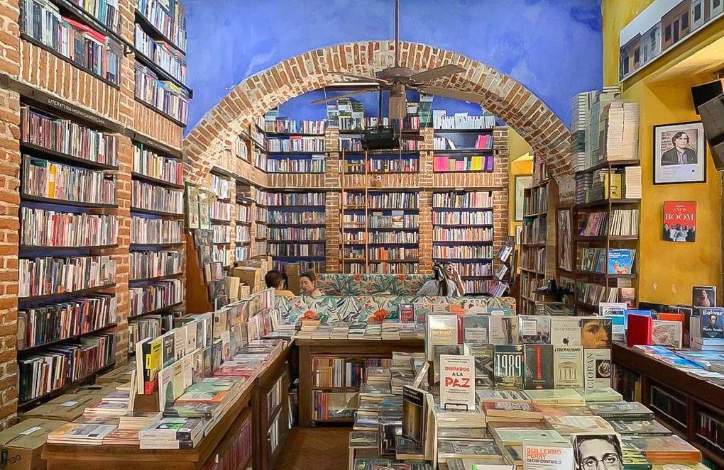 The inside of Abaco Libros y Cafe, Cartagena