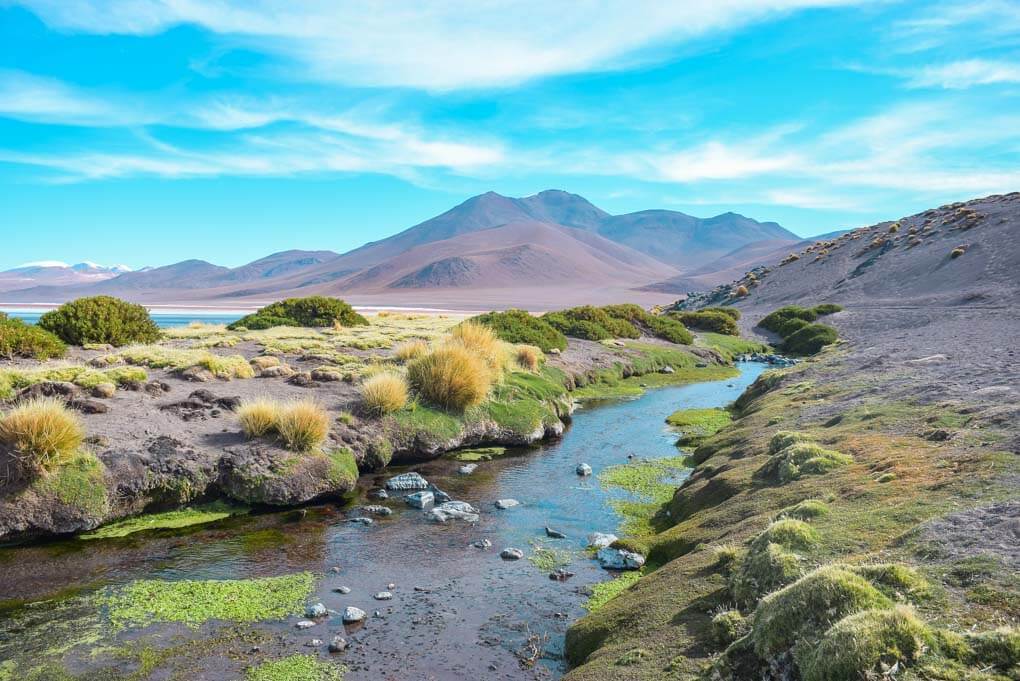 A stunning landscap shot of the salt flats in Bolivia