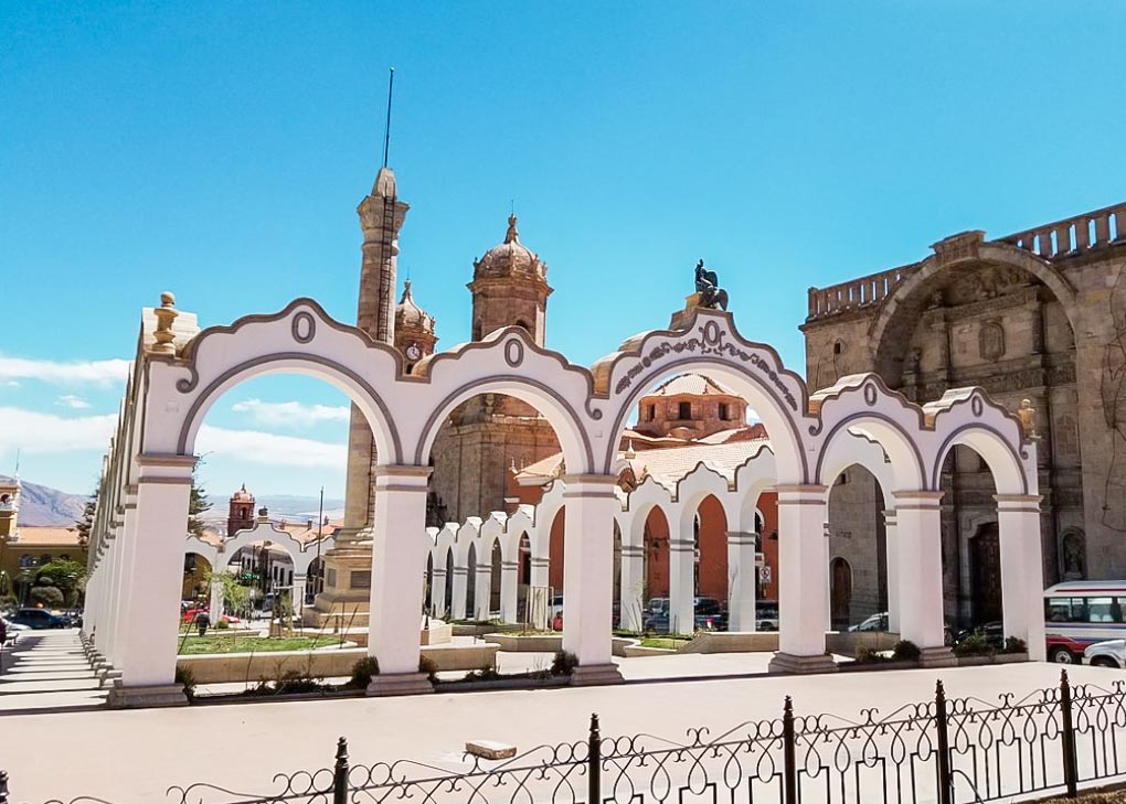 Plaza 10 de Noviembre in Potosi