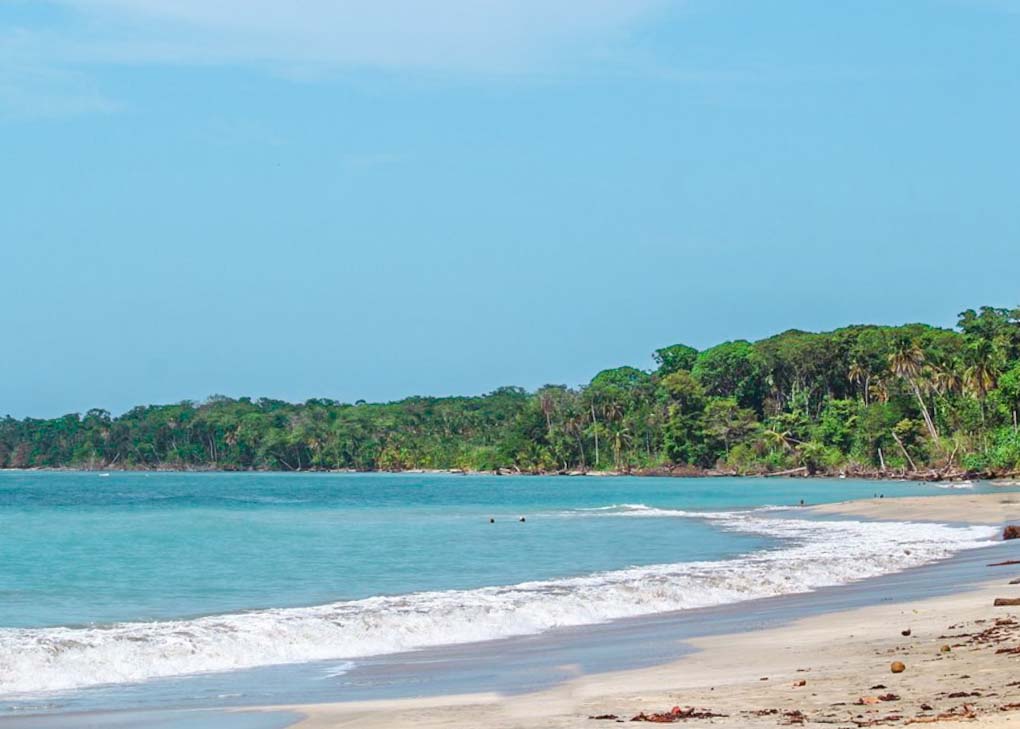 Playa Blanca ona sunny day in cahuita NP