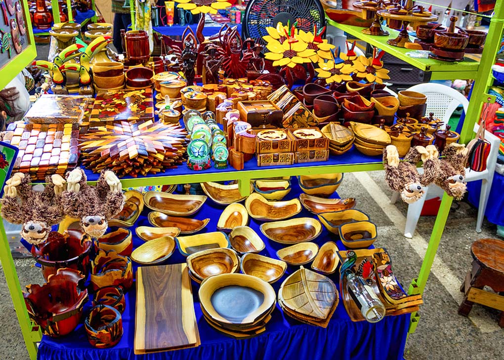 puerto viejo handicraft market