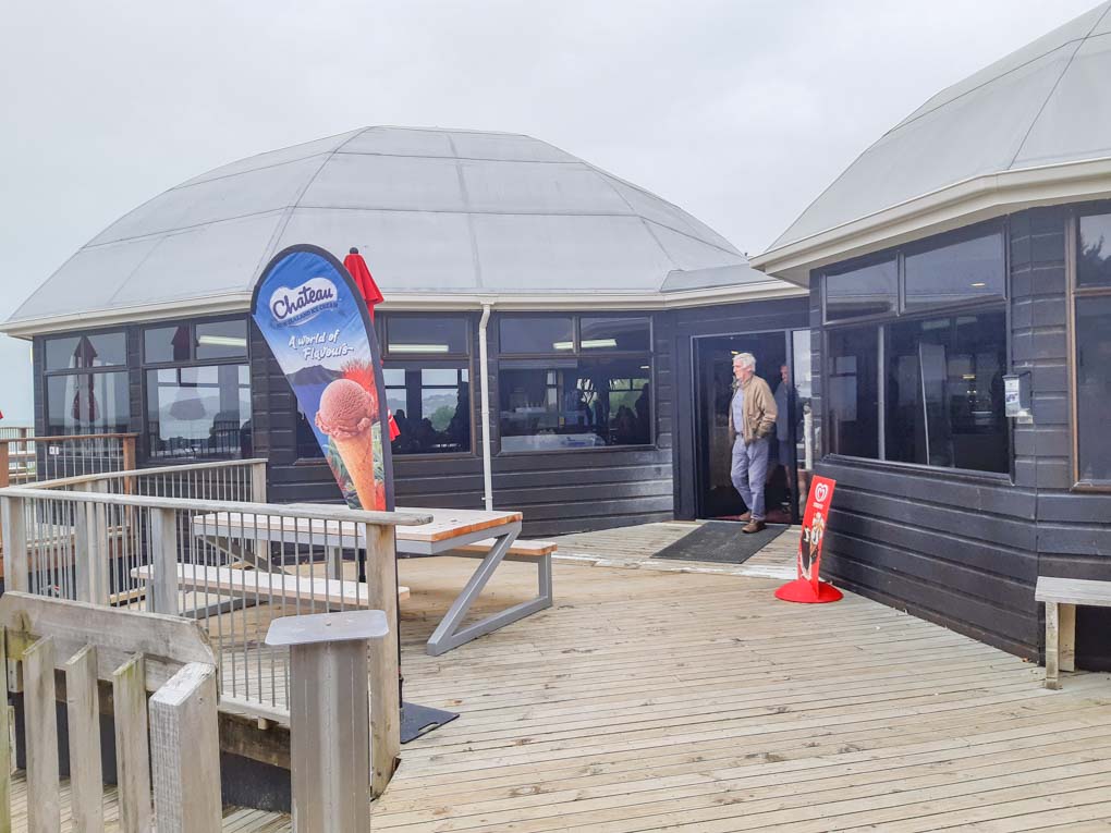 the front entrance of the Moeraki Boulders Cafénear Moeraki Beach