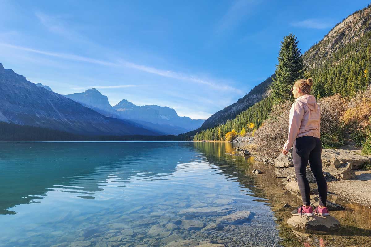 Bailey on the shores of Waterfowl Lakes