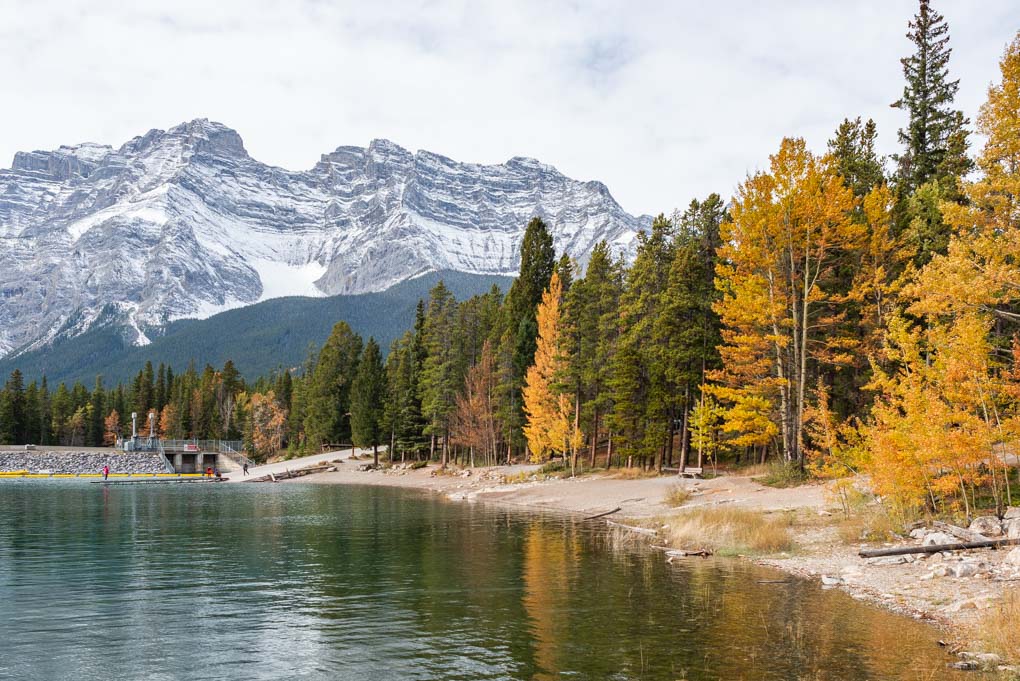 A calm day at Lake Minnewanka during fall