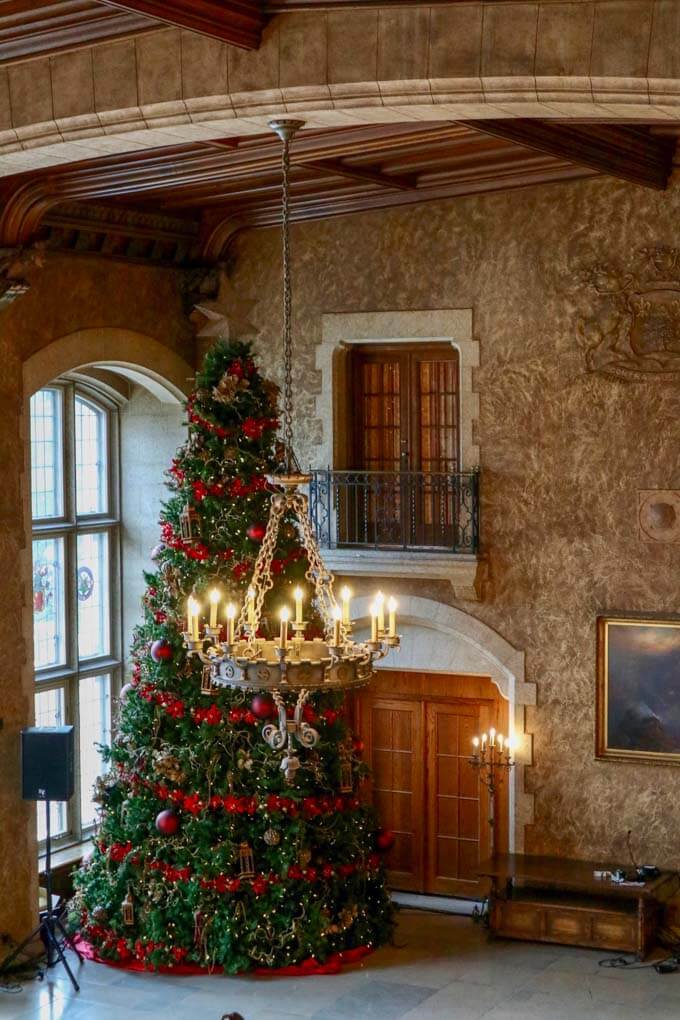 banff springs hotel christmas tree
