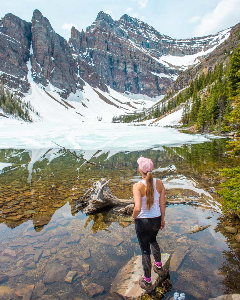 The views of the mountains at Lake Agnes