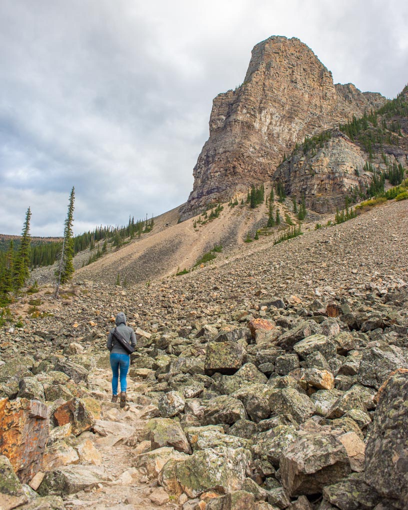 The start of the Consolation Lakes Trail