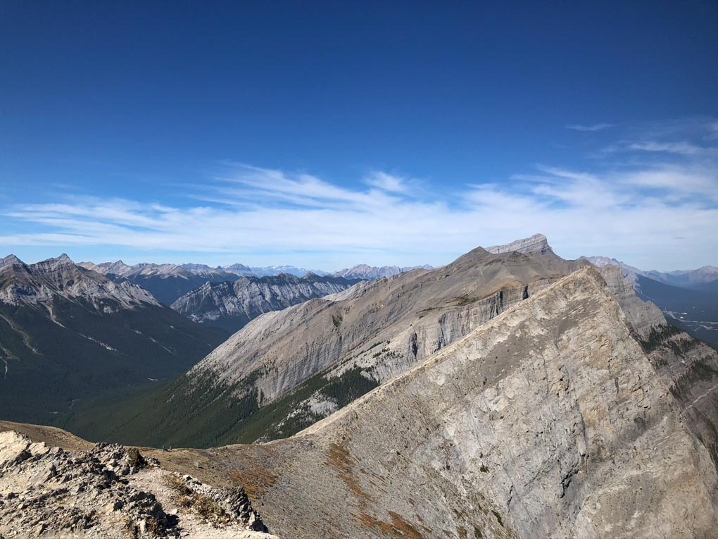 The view from miners Peak looking over at Ha Ling Peak