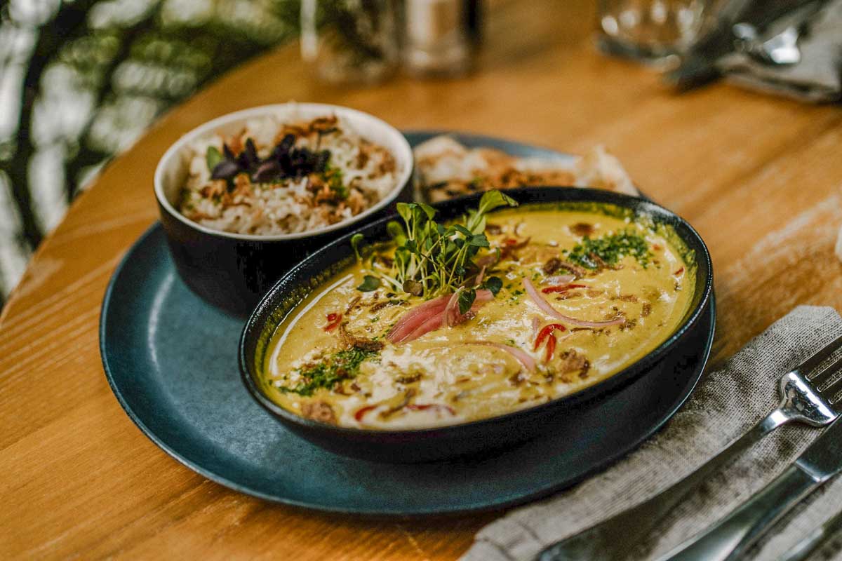 Milford Sound Lodge Restaurant Pio Pio meal