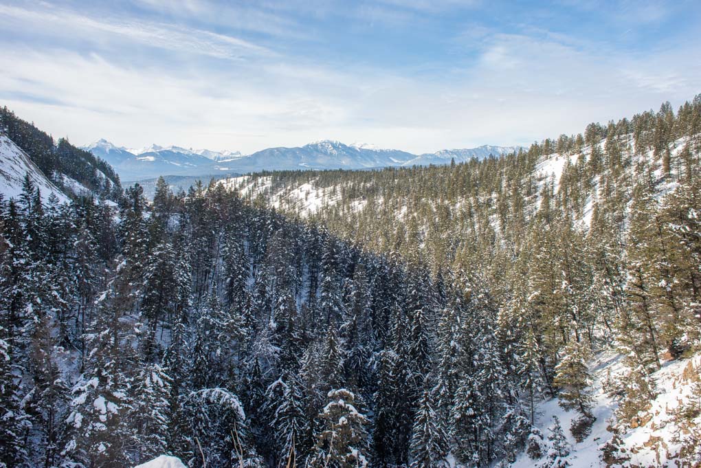 A view over Sinclare Canyon, Radium