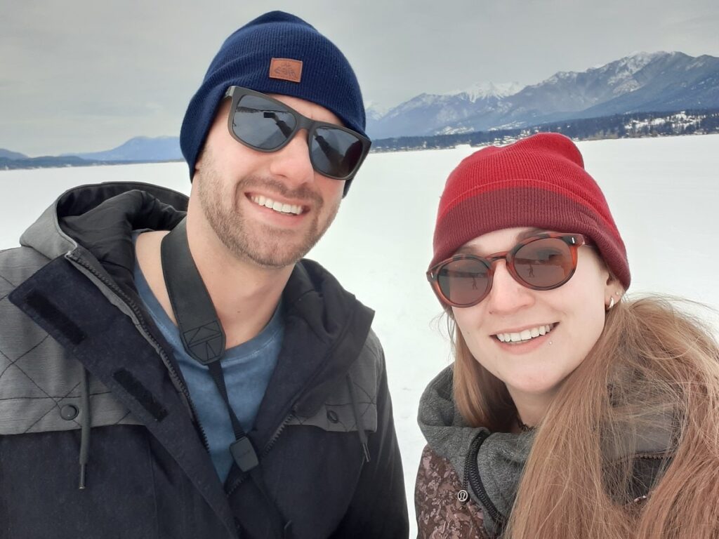 skating-on-lake-windermere-near-radium-hot-springs-village-min