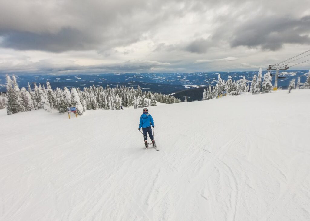 Skiing at Silver Star Ski Resort