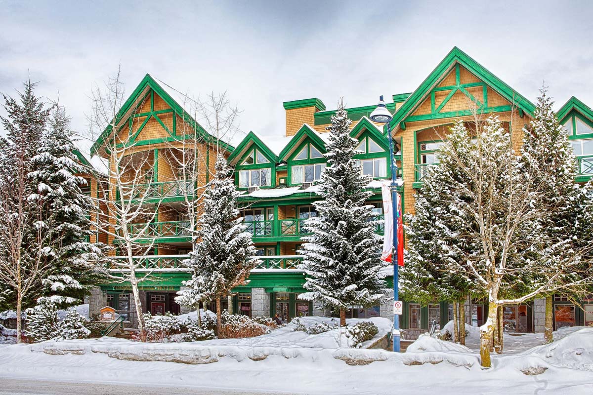 Pinnacle Hotel, Whistler
