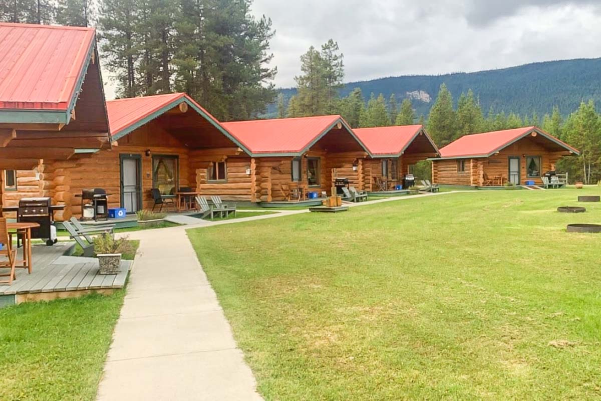 Twin Peaks Resort, Valemount, BC