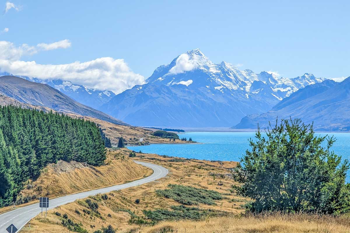 Winding road to mount cook in New Zealand