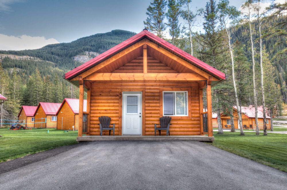 Entrance to one of the cabins at Jasper East Cabins