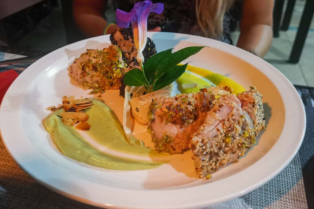 Tuna steak at Kalaluna Bistro