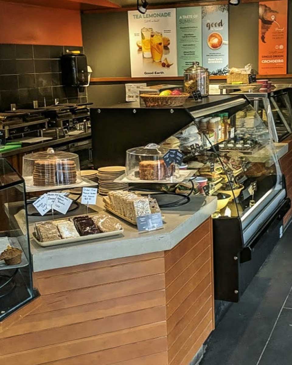 Good Earth Coffeehouse Canmore inside