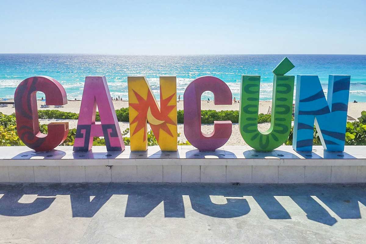 The Cancun Sign in Cancun, Mexico