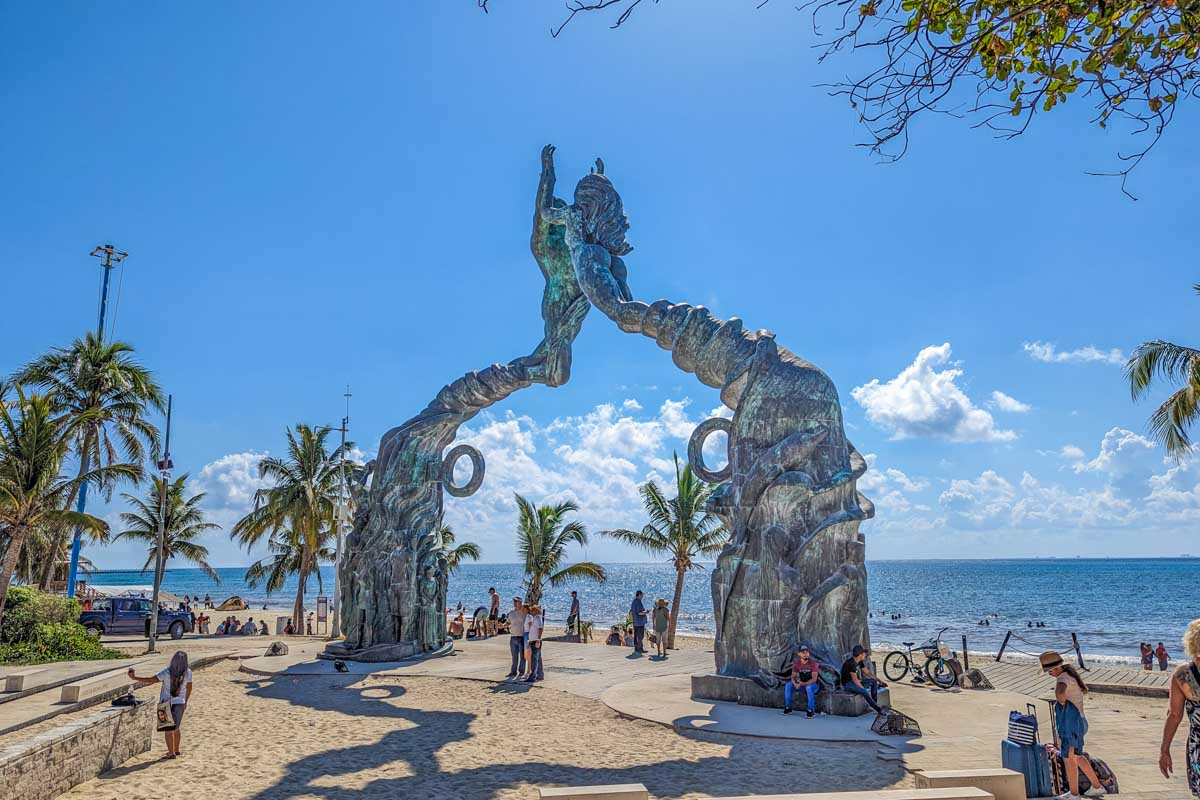 Parque Los Fundadores in Playa del Carmen, Mexico