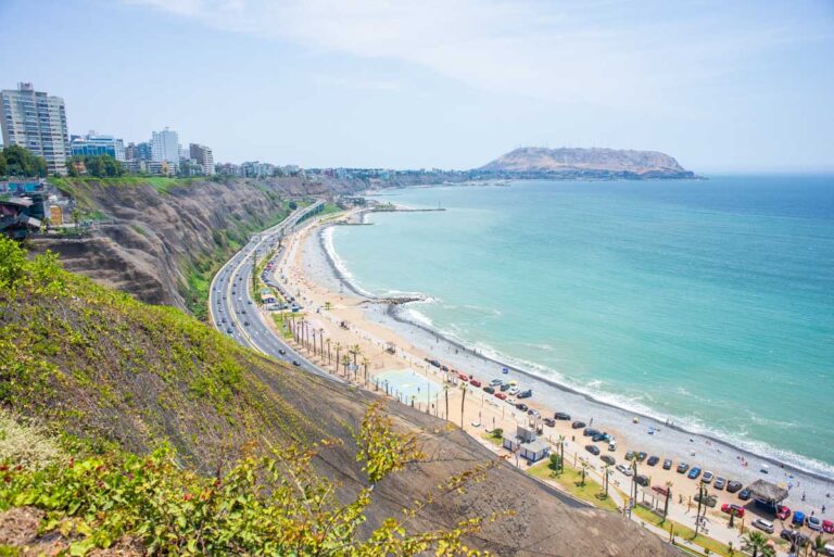 A panaramic view of the coastline of Lima taken from the bike and walking path