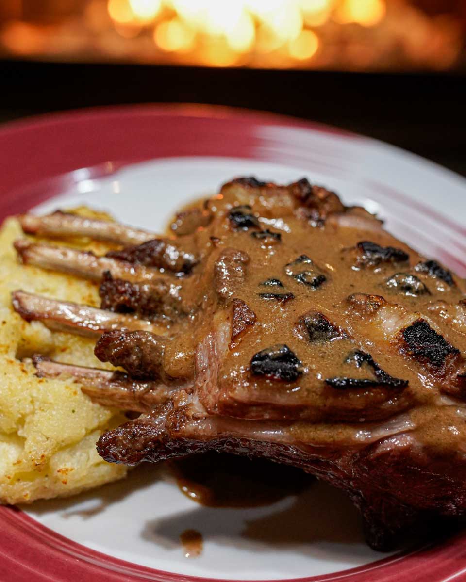 Puerto Madero Cancún lamb dish with mash potatoes