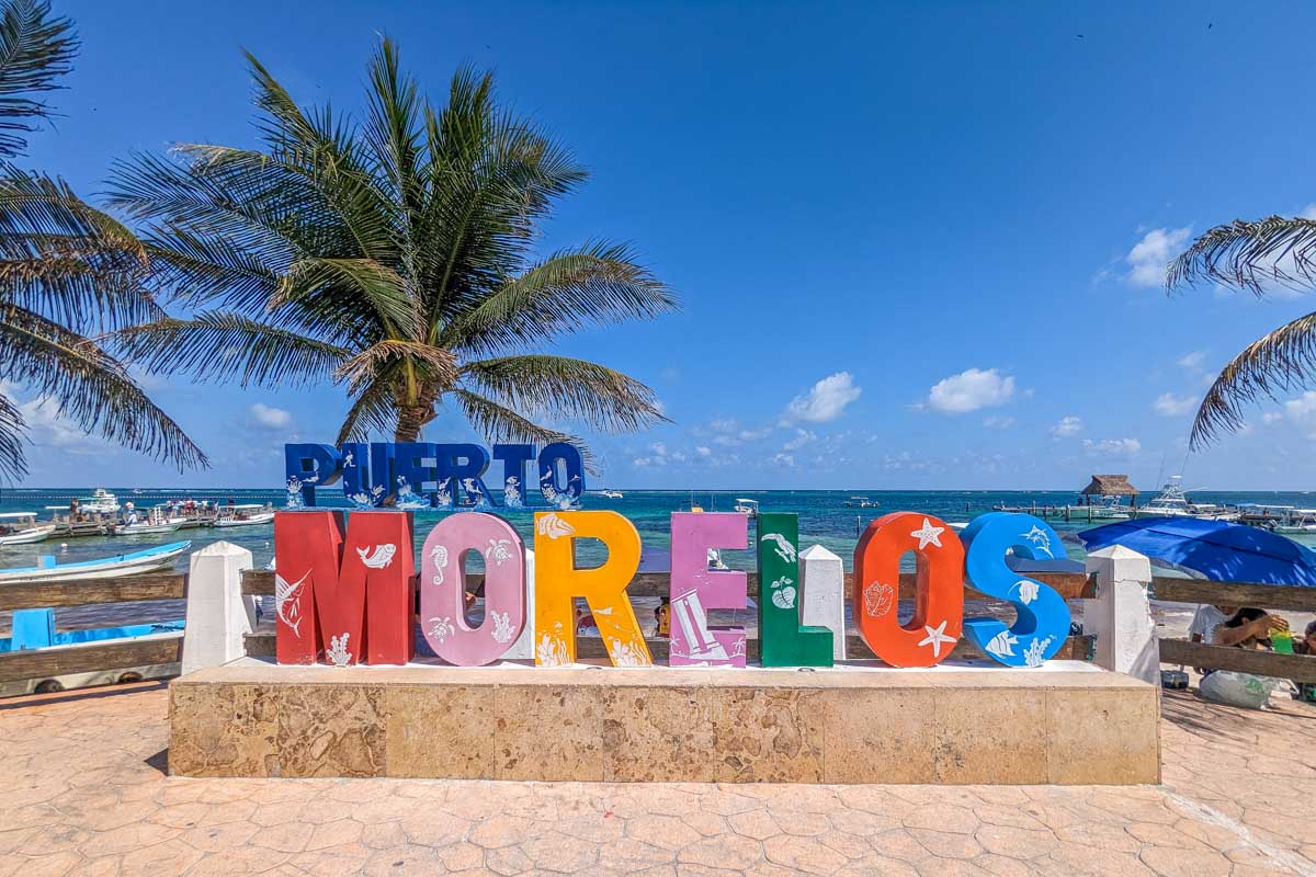 The Puerto Morelos sign in Puerto Morelos, Mexico
