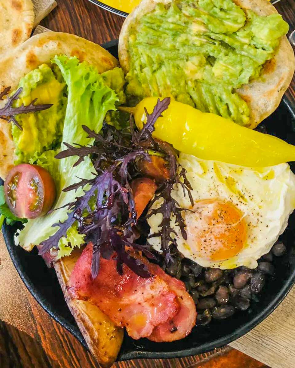 Eggs and avo toast at Entre Cerros Valparaíso in Chile