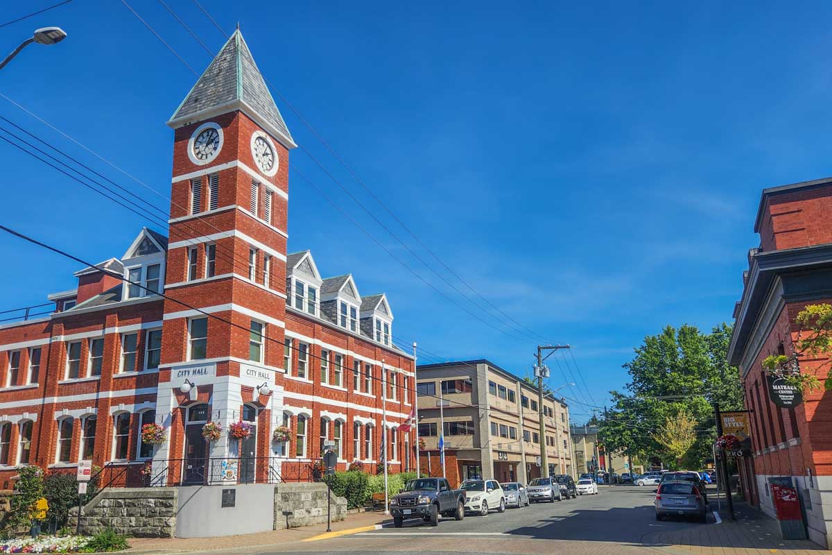 Beautiful street in Duncan, BC