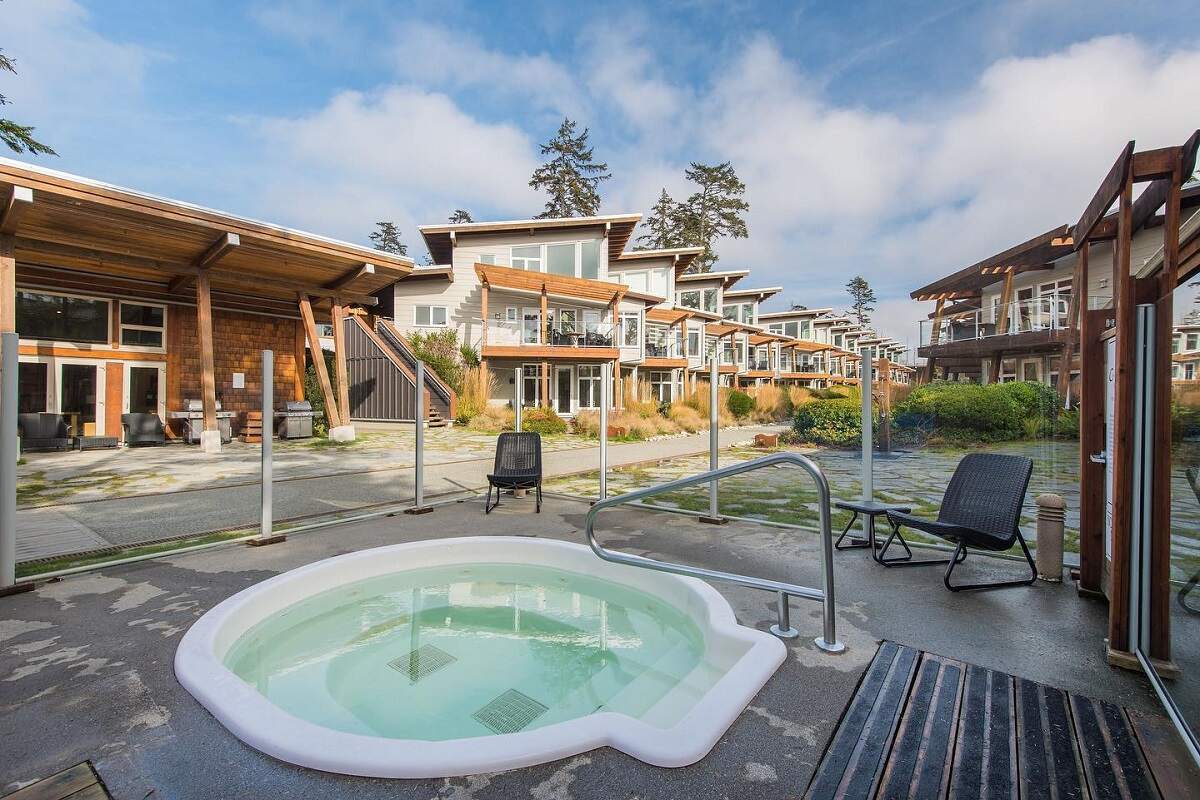 jacuzzi at the Cox Bay Beach Resort