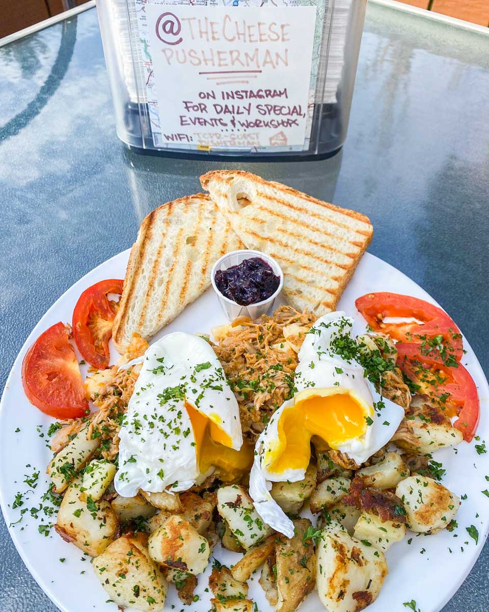 Breakfast at The Cheese Pusherman Roadhouse Â