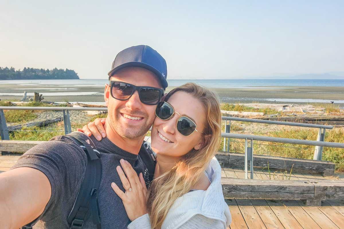 Daniel and bailey take a selfie in Parksville